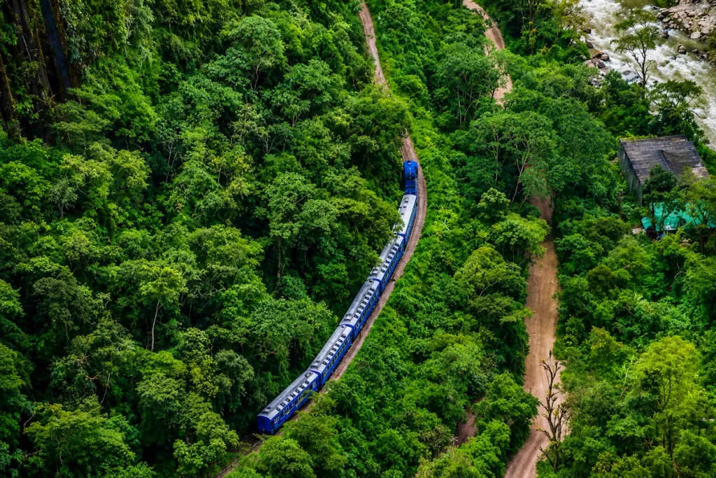 train to machu picchu